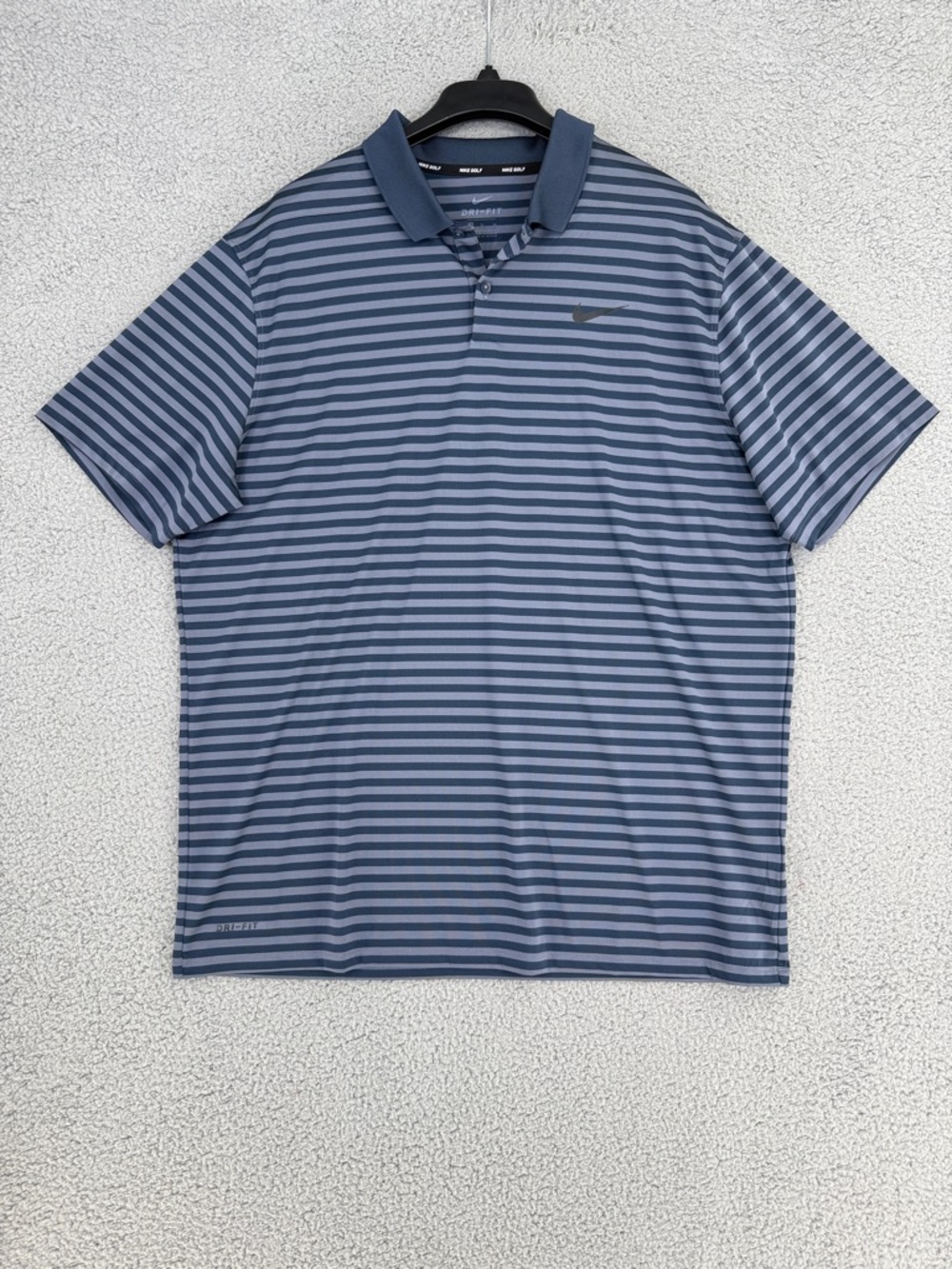 Nike Golf Dri-Fit Men’s XL short sleeve performance shirt Navy & Gray Striped